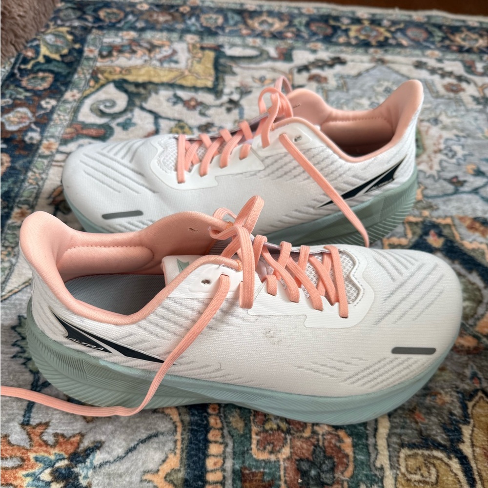 Altra Experience running shoes - worn once